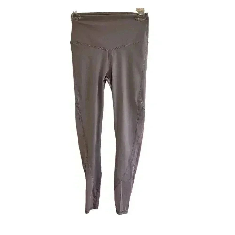 𝅺Fabletics Women's Lavender Leggings with Mesh Inserts